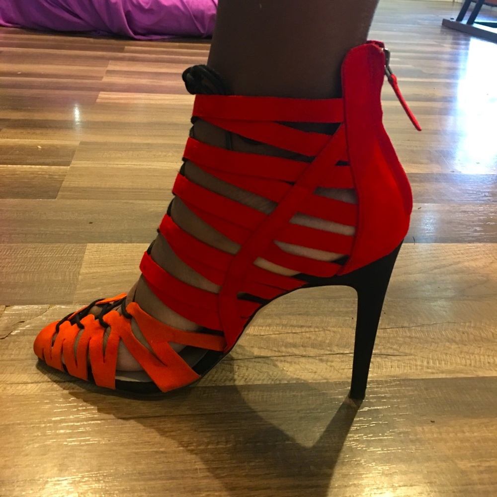 Fall Colored Pumps, Worn Once , Great Condition!!! Size 10, 3 inch heels